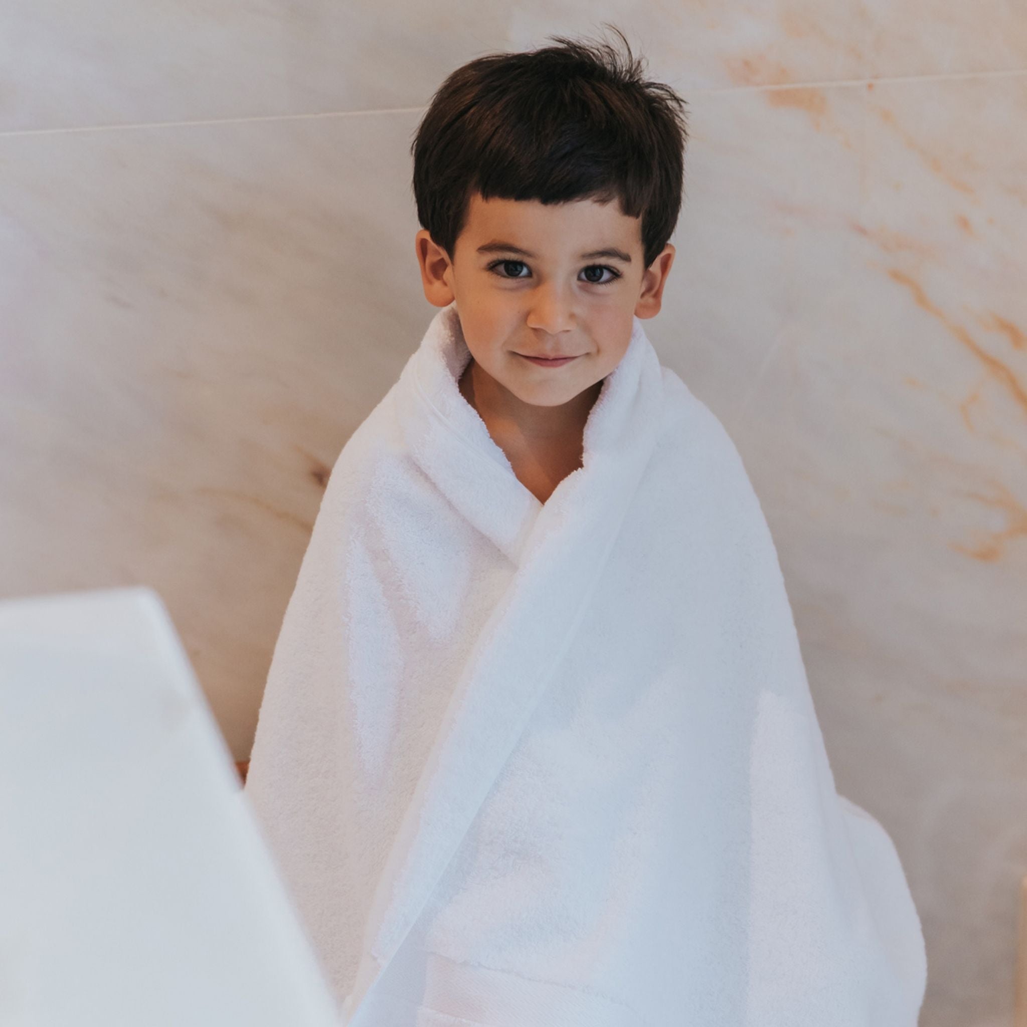 Kid's towel - Almonda in 100% Cotton 500 GSM