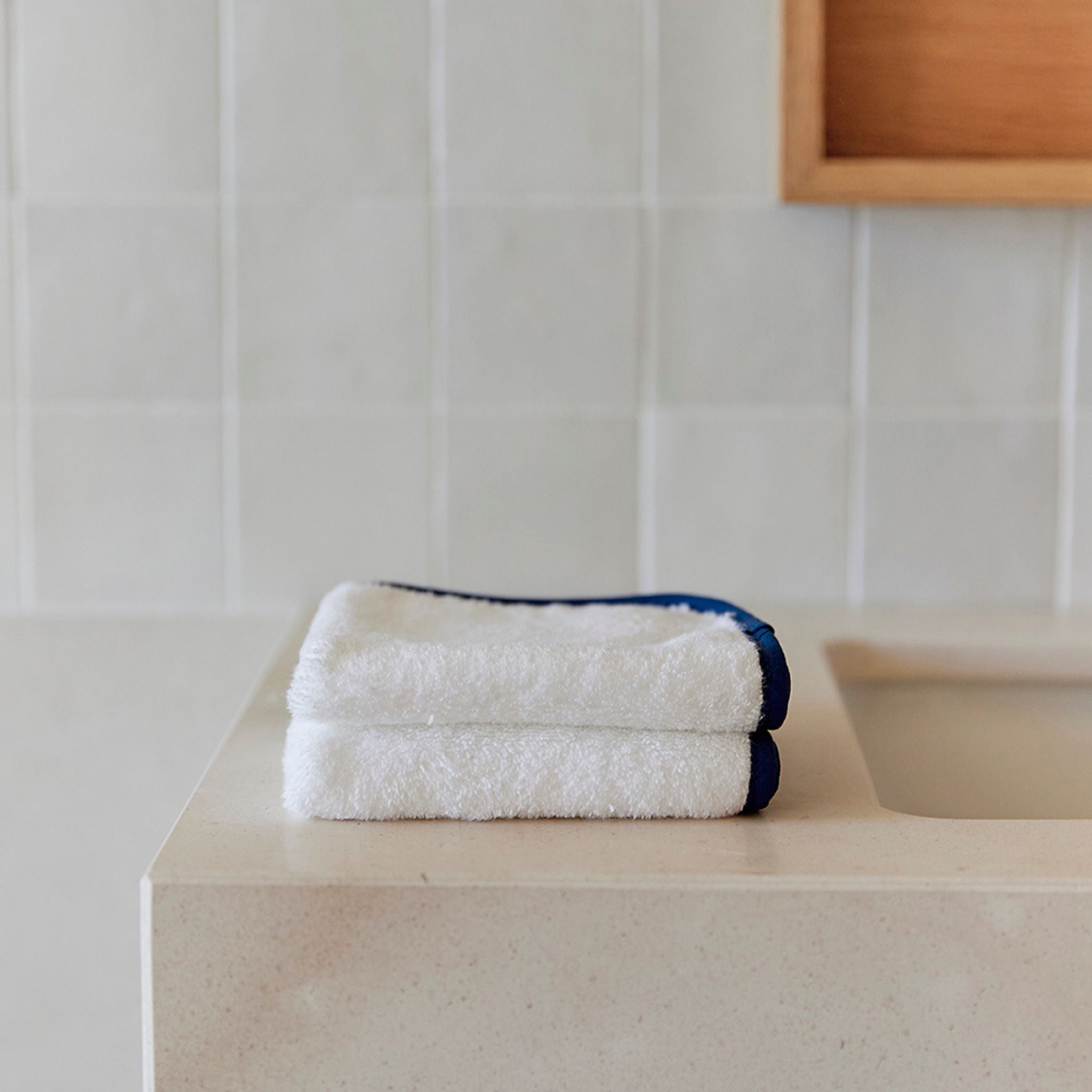 Navy blue Mira face towel - Torres Novas