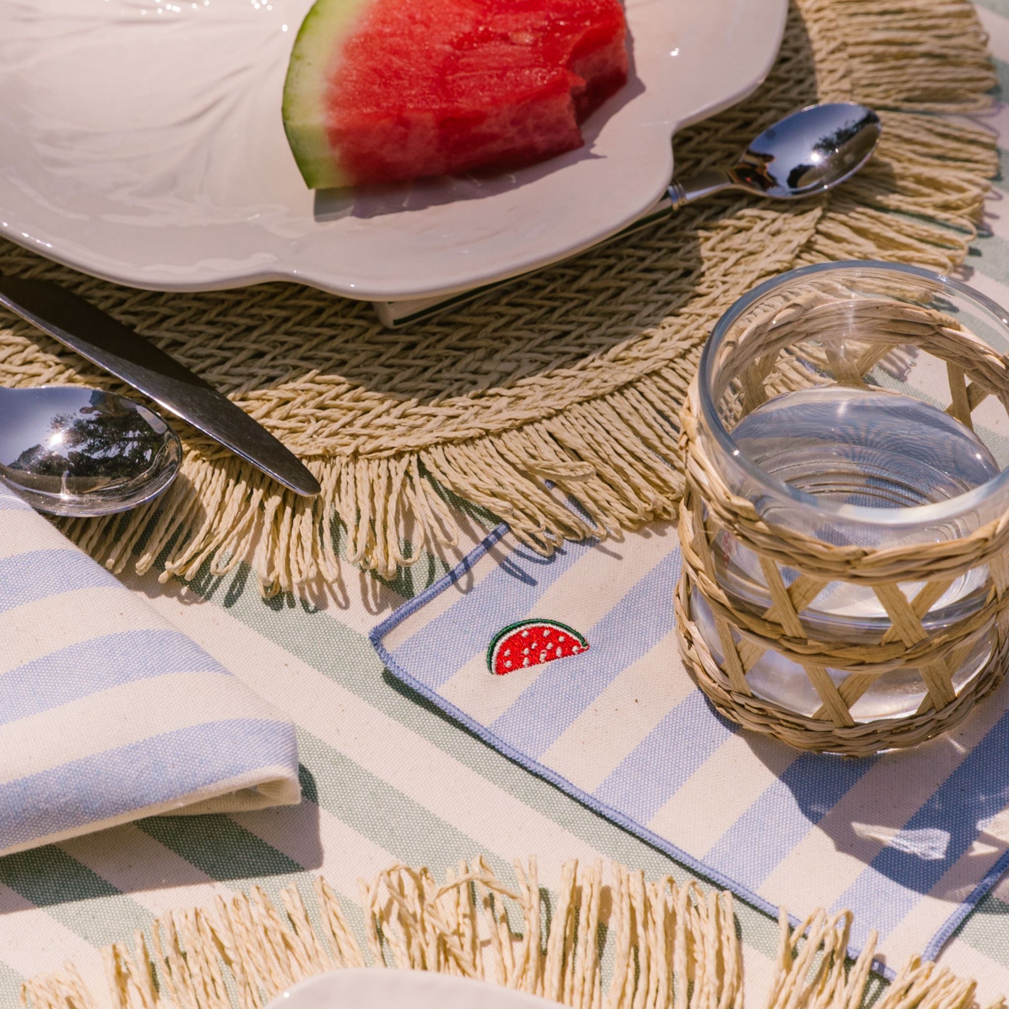 Barra napkins with fruit embroidery