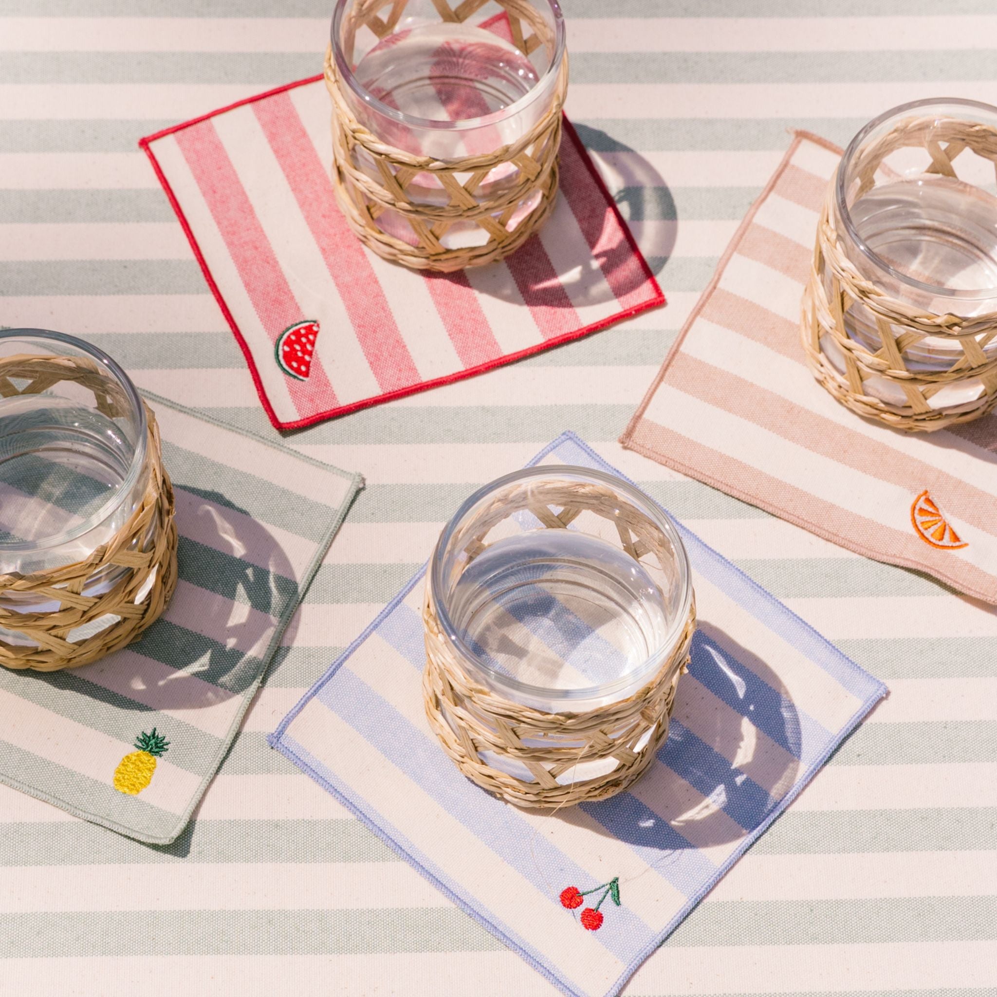 Barra napkins with fruit embroidery