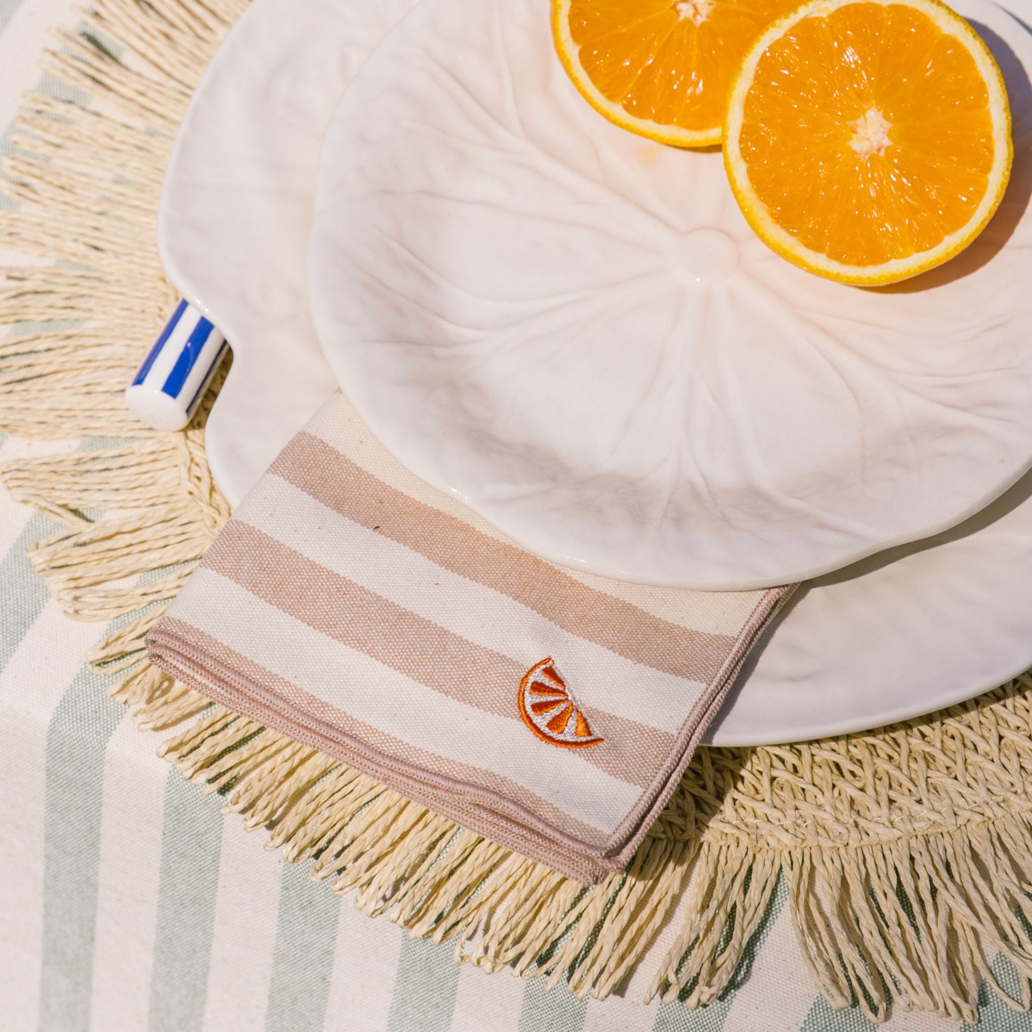 Barra napkins with fruit embroidery