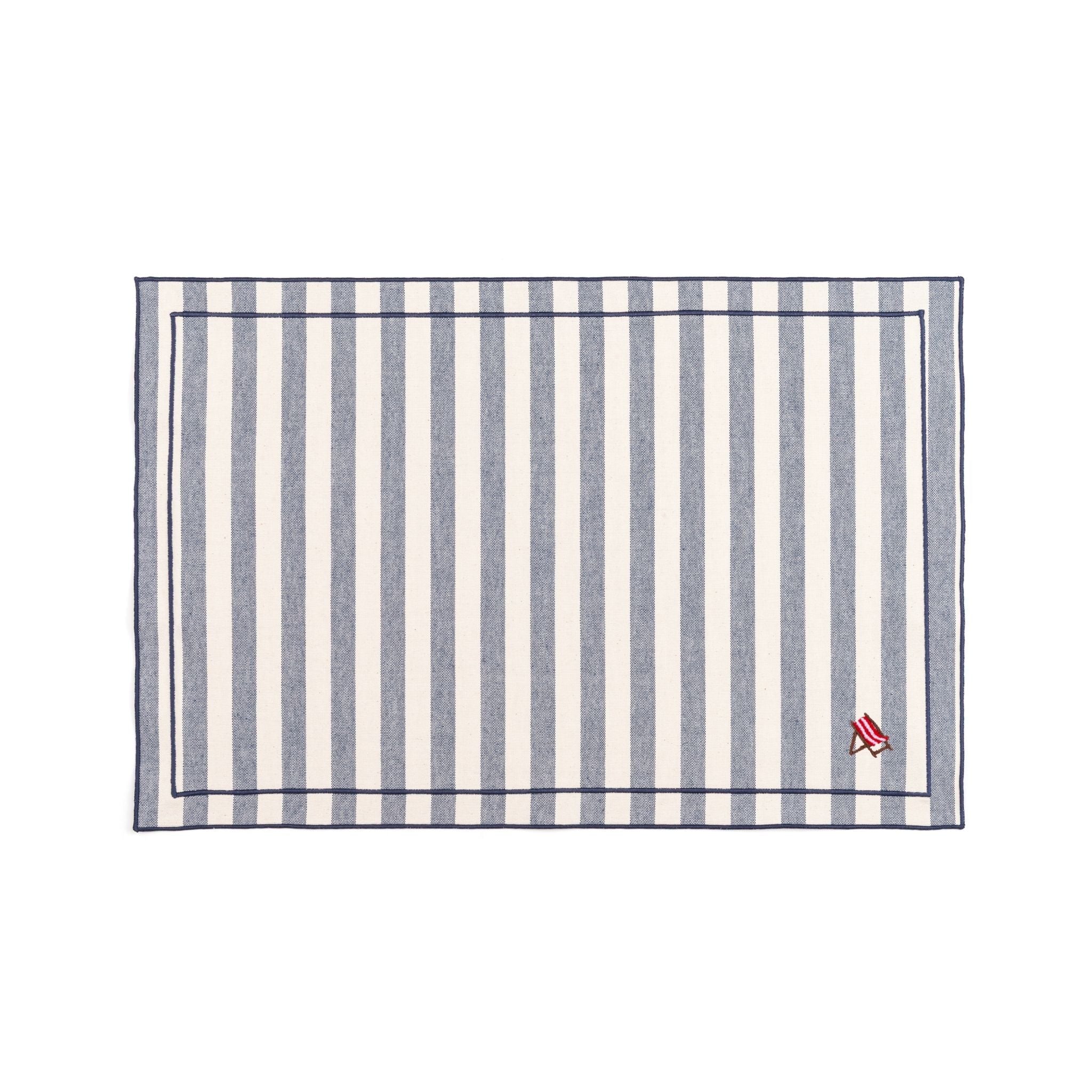 Barra cotton table linen with embroidered summer motifs