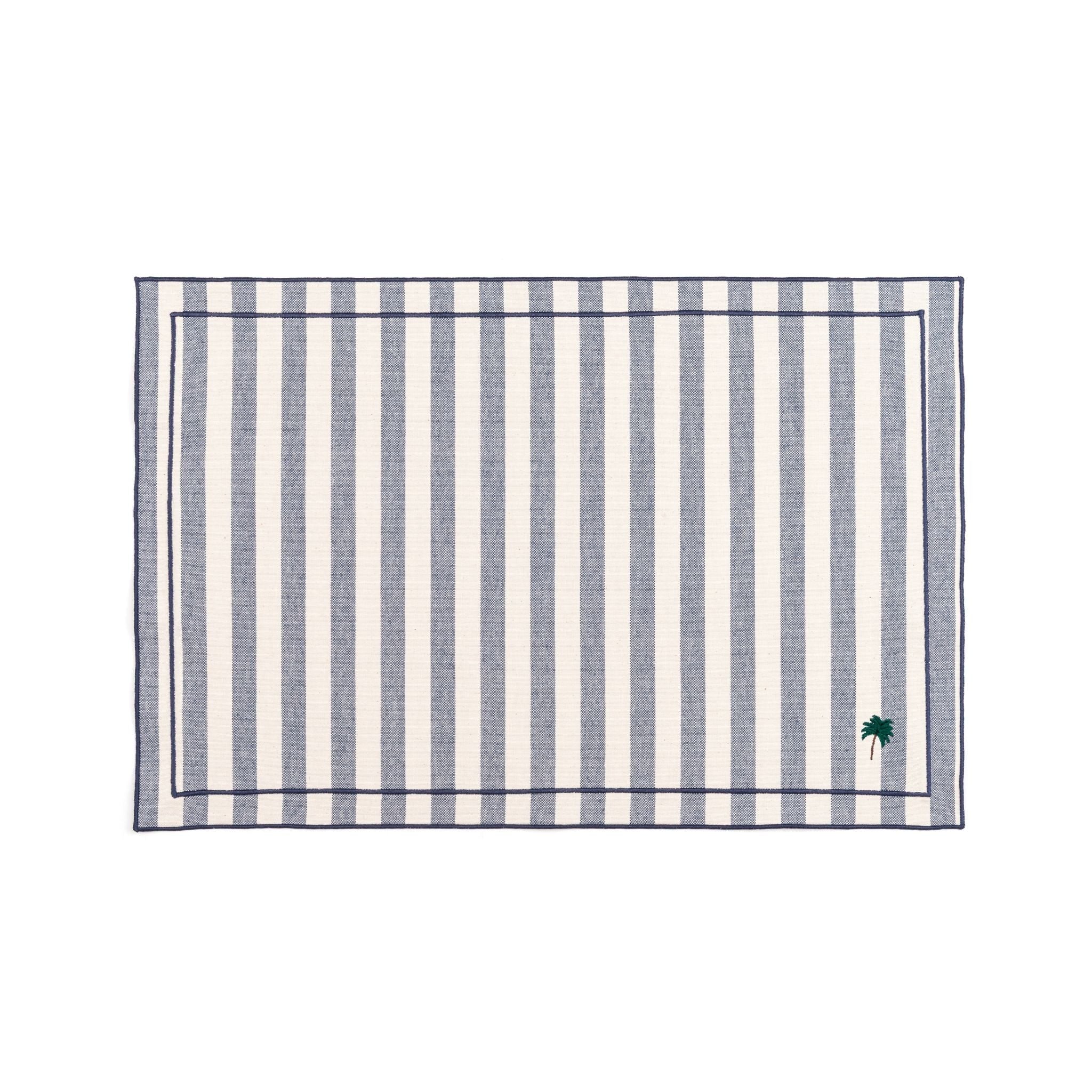 Barra cotton table linen with embroidered summer motifs