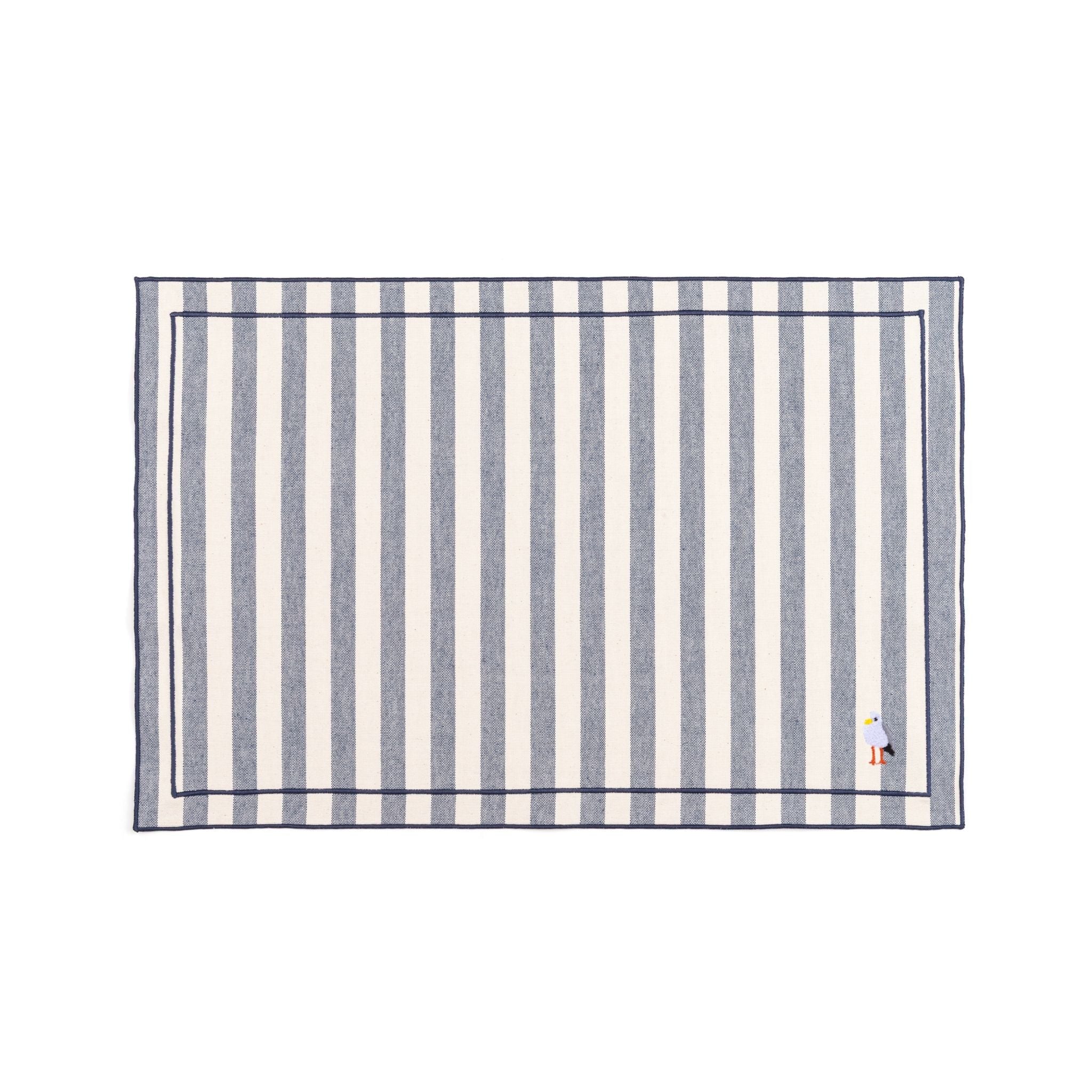 Barra cotton table linen with embroidered summer motifs