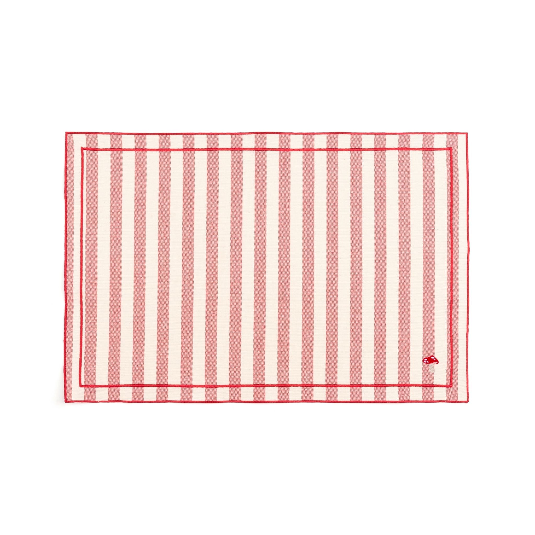 Barra cotton table linen with embroidered autumn motifs