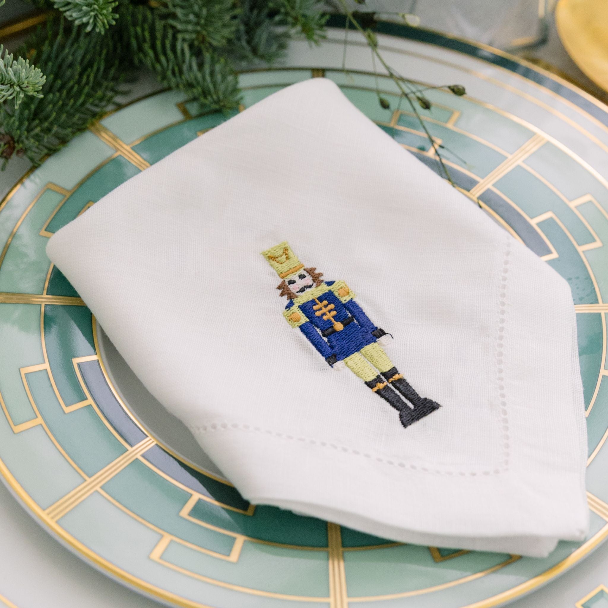 Mafra linen with nutcracker embroidery - Torres Novas