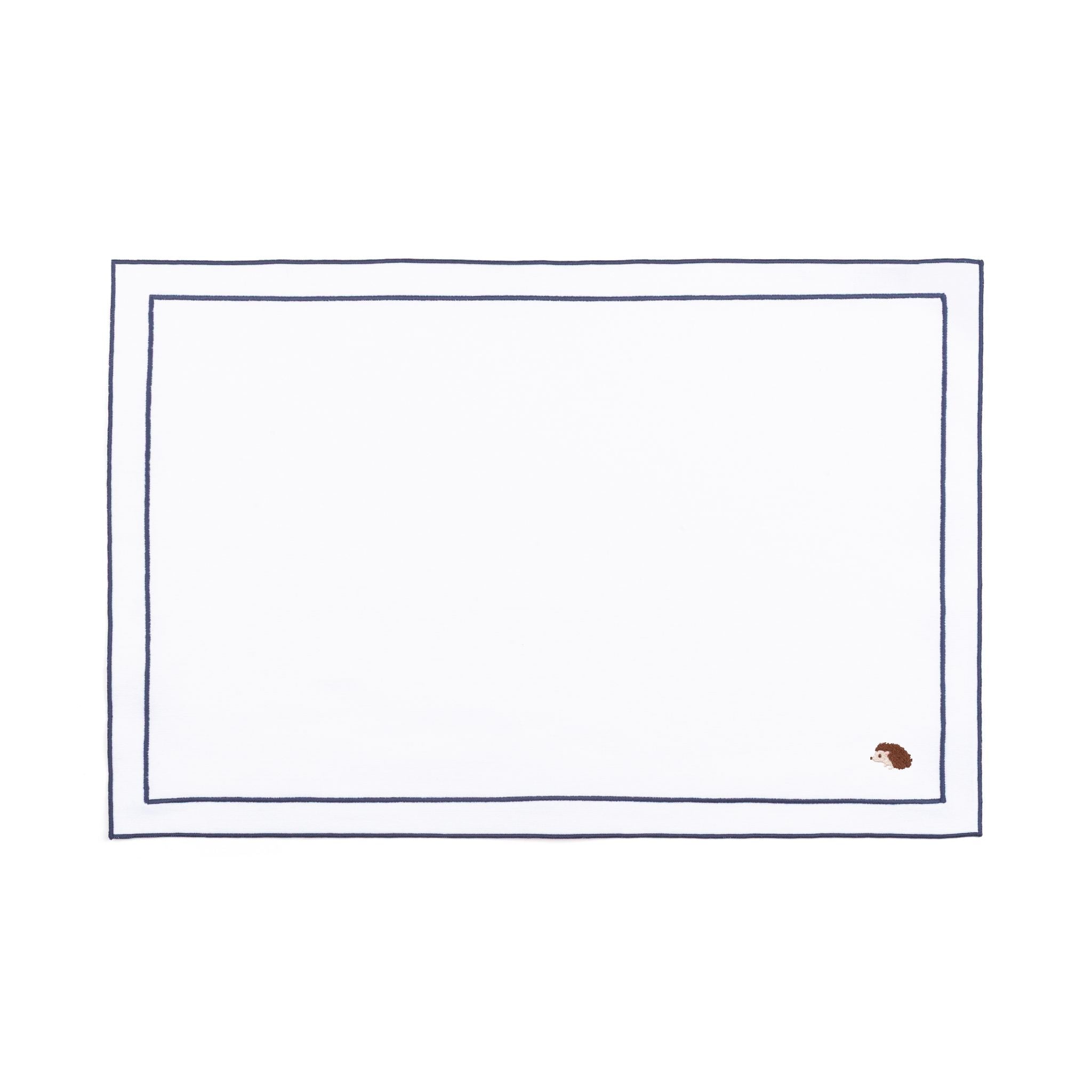 Nazaré white cotton table linen with embroidered autumn motifs