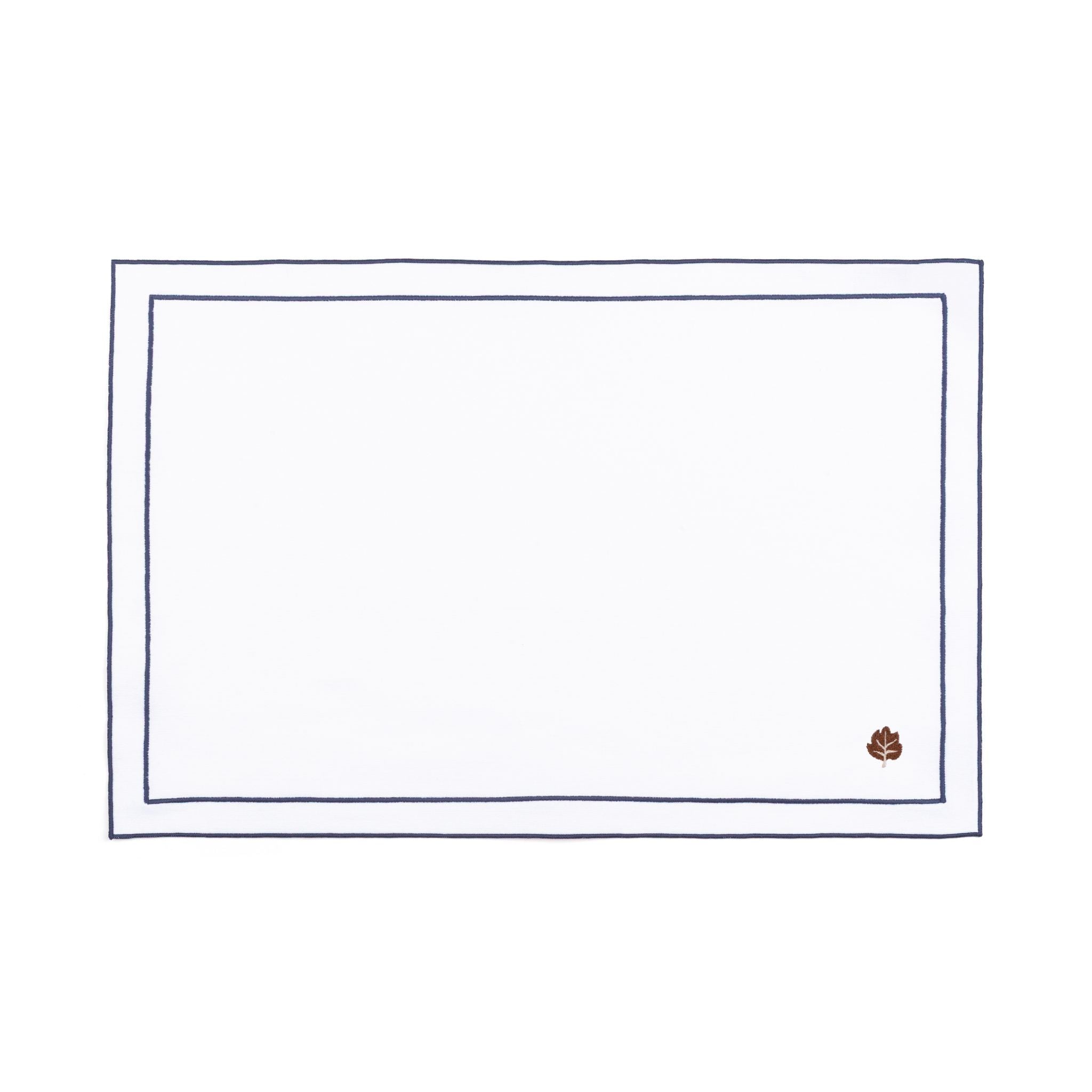 Nazaré white cotton table linen with embroidered autumn motifs