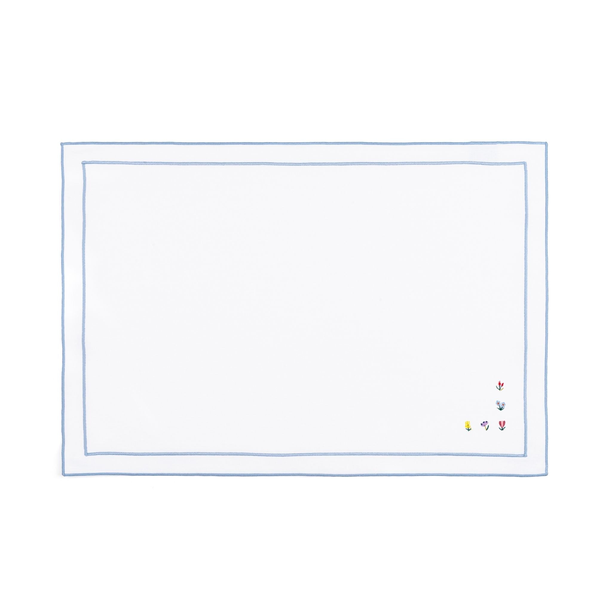 Nazaré white cotton table linen with embroidered flowers