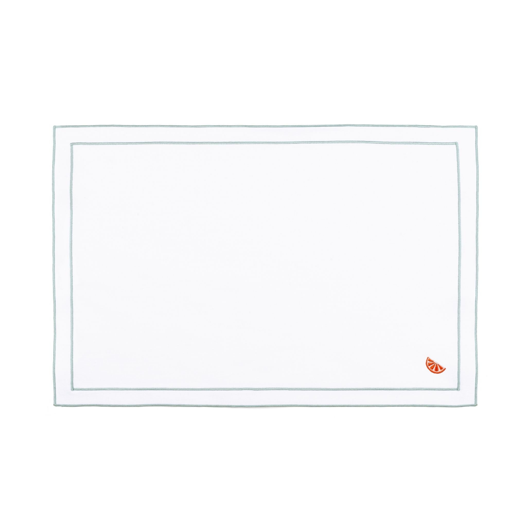 Nazaré white cotton table linen with embroidered fruits