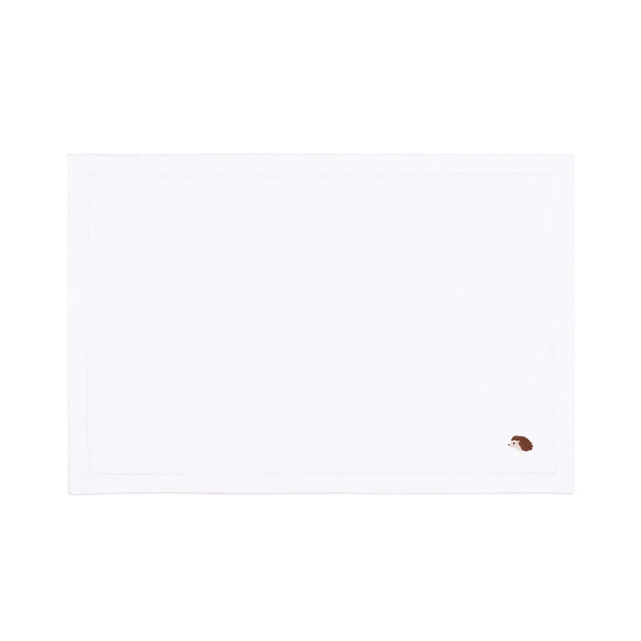 Nazaré white cotton table linen with embroidered autumn motifs