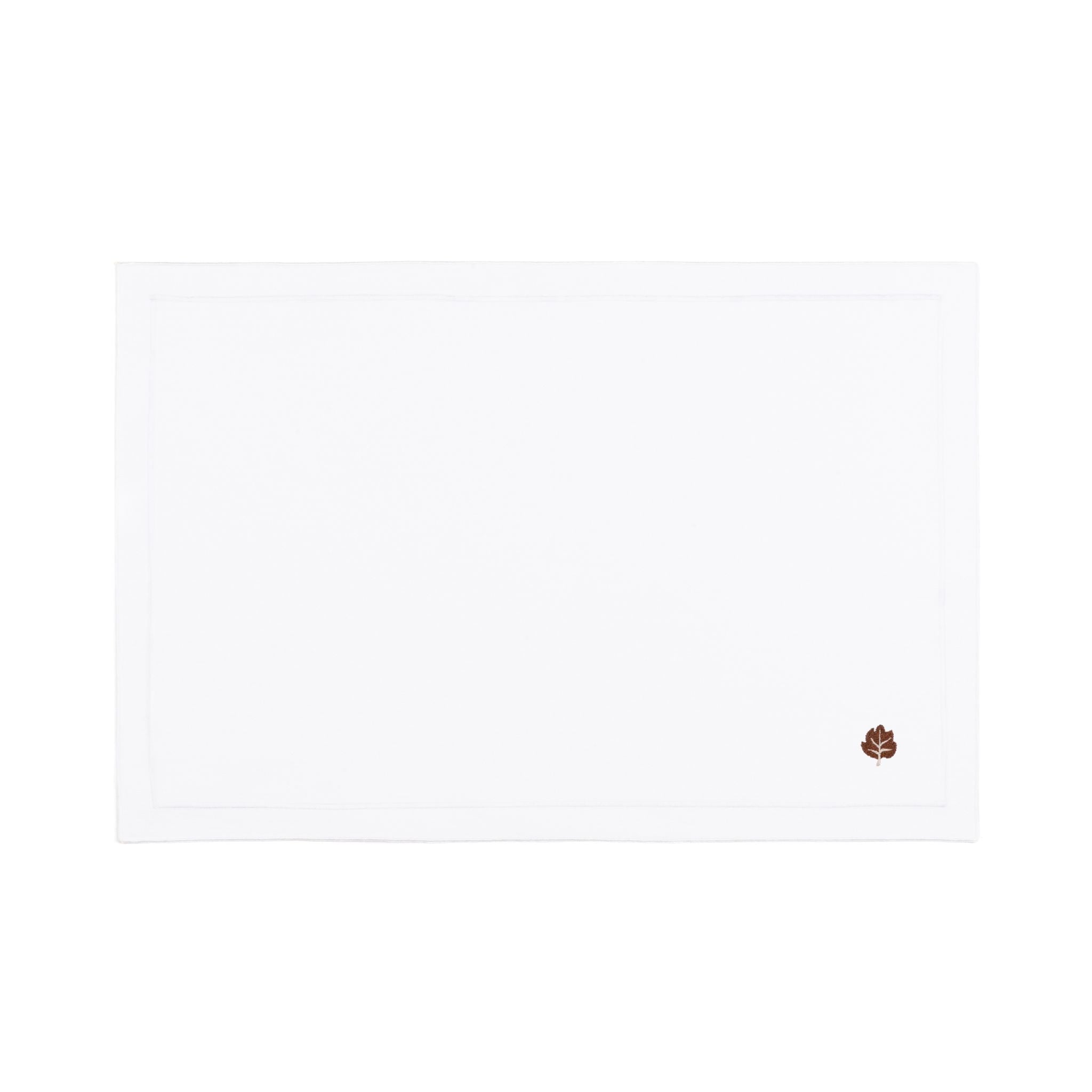 Nazaré white cotton table linen with embroidered autumn motifs